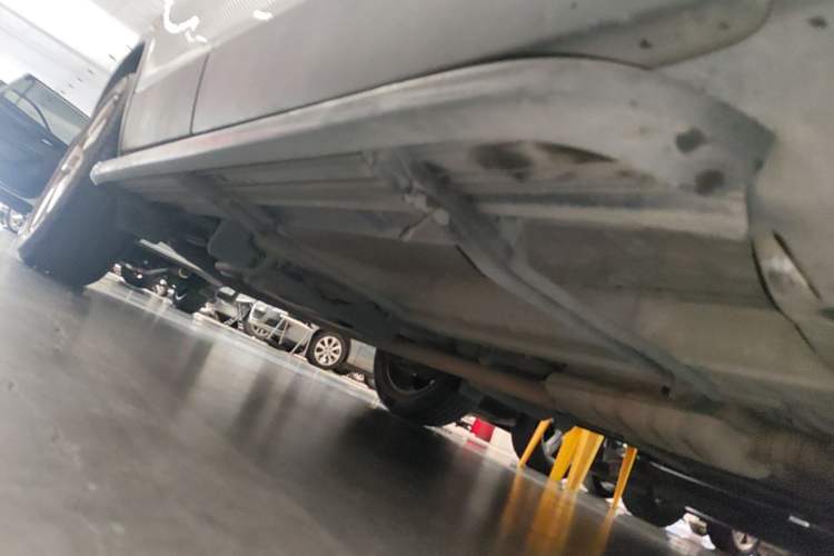 Used Chevrolet Trax 2014 1.4T Automatic Two-Wheel Drive Comfort Version Right Side Sill