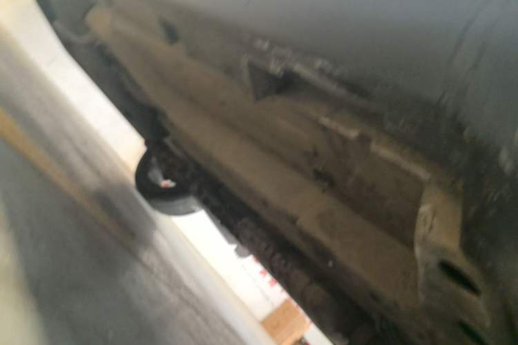 Used Chevrolet Trax 2014 1.4T Automatic Two-Wheel Drive Comfort Version Right Side Sill