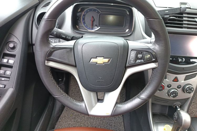 Used Chevrolet Trax 2014 1.4T Automatic Two-Wheel Drive Luxury Model Steering Wheel