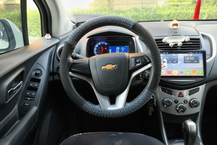 Used Chevrolet Trax 2014 1.4T Automatic Two-Wheel Drive Luxury Model Steering Wheel