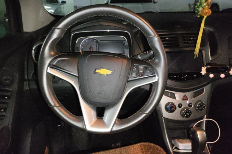Used Chevrolet Trax 2014 1.4T Automatic All-Wheel Drive Flagship Version Steering Wheel