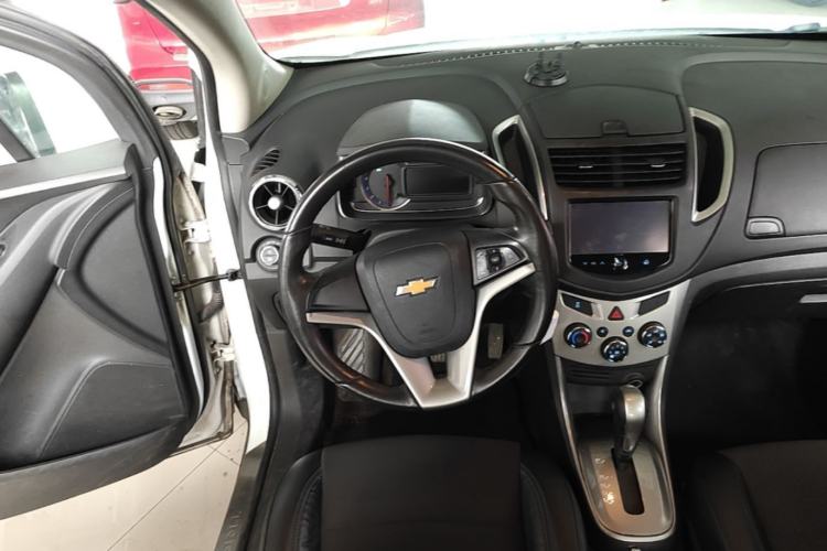 Used Chevrolet Trax 2014 1.4T Automatic Two-Wheel Drive Luxury Model Steering Wheel