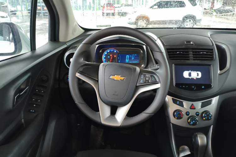 Used Chevrolet Trax 2014 1.4T Automatic Two-Wheel Drive Luxury Model Steering Wheel