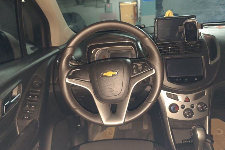Used Chevrolet Trax 2014 1.4T Automatic Two-Wheel Drive Luxury Model Steering Wheel