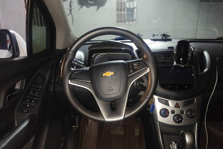 Used Chevrolet Trax 2014 1.4T Automatic Two-Wheel Drive Luxury Model Steering Wheel