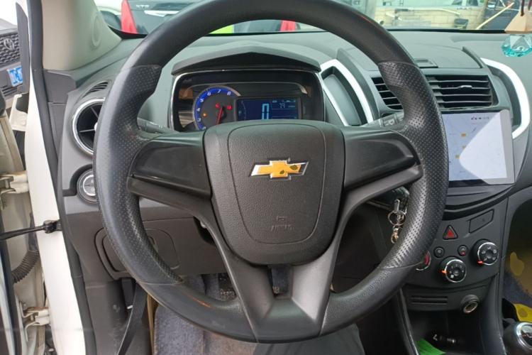 Used Chevrolet Trax 2014 1.4T Manual Two-Wheel Drive Comfort Model Steering Wheel