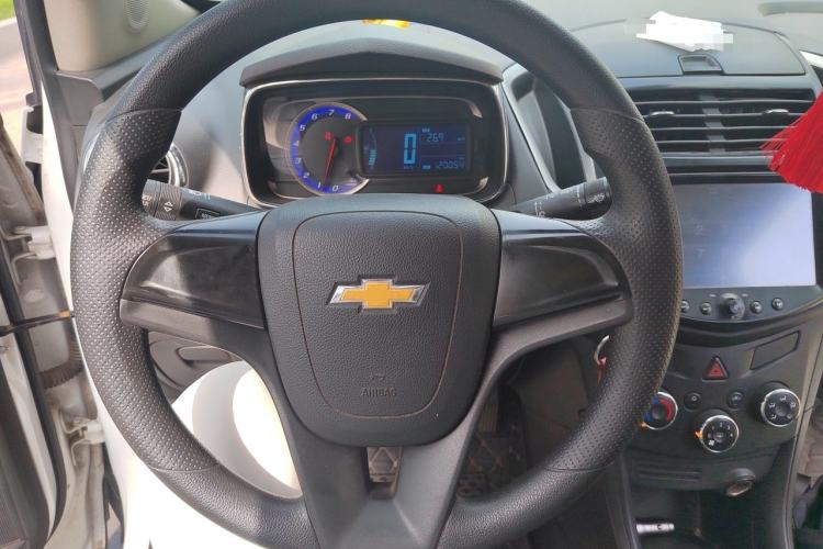 Used Chevrolet Trax 2014 1.4T Manual Two-Wheel Drive Comfort Model Steering Wheel