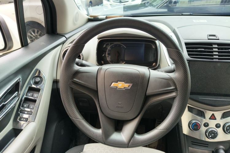 Used Chevrolet Trax 2014 1.4T Manual Two-Wheel Drive Comfort Model Steering Wheel