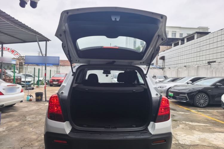 Used Chevrolet Trax 2014 1.4T Automatic Two-Wheel Drive Comfort Version Trunk