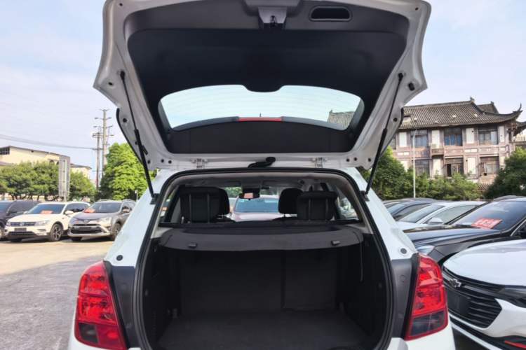 Used Chevrolet Trax 2014 1.4T Automatic Two-Wheel Drive Comfort Version Trunk
