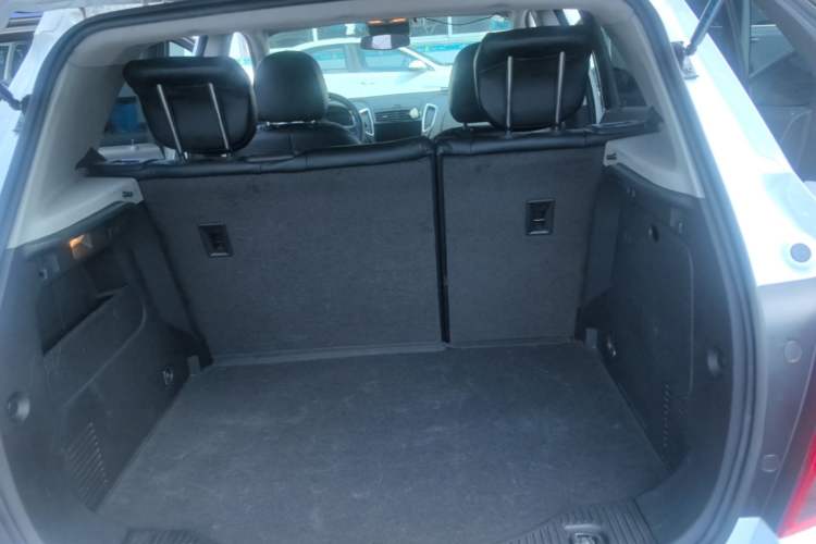 Used Chevrolet Trax 2014 1.4T Automatic Two-Wheel Drive Comfort Version Trunk