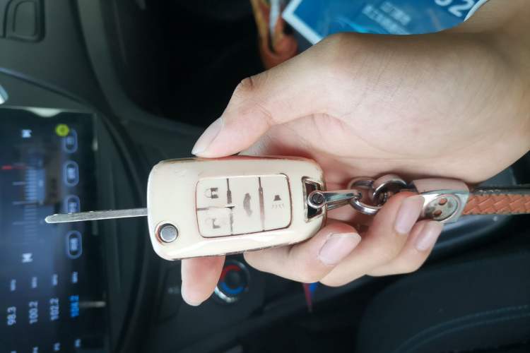 Used Chevrolet Trax 2014 1.4T Automatic Two-Wheel Drive Comfort Version Vehicle Key