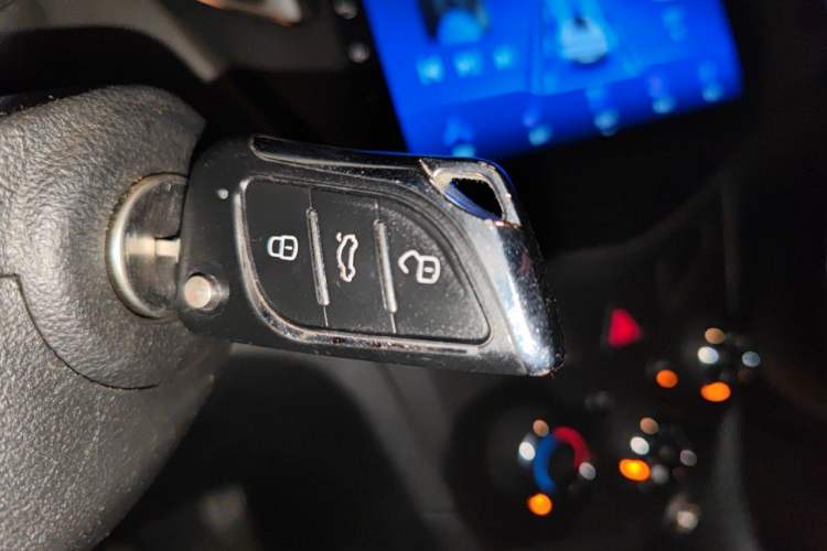 Used Chevrolet Trax 2014 1.4T Automatic Two-Wheel Drive Comfort Version Vehicle Key