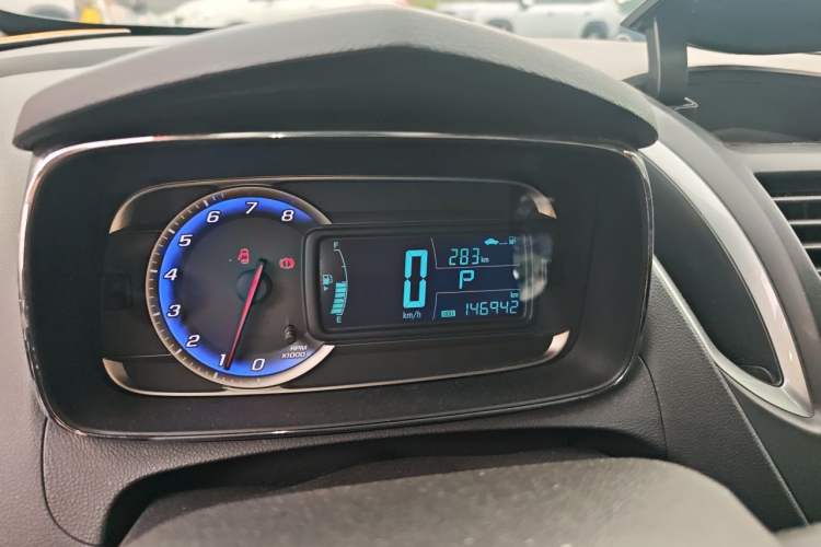 Used Chevrolet Trax 2014 1.4T Automatic Two-Wheel Drive Luxury Model Instrument Cluster