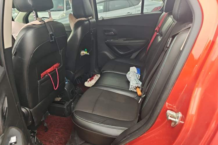 Used Chevrolet Trax 2014 1.4T Automatic Two-Wheel Drive Luxury Model Left Rear Seat