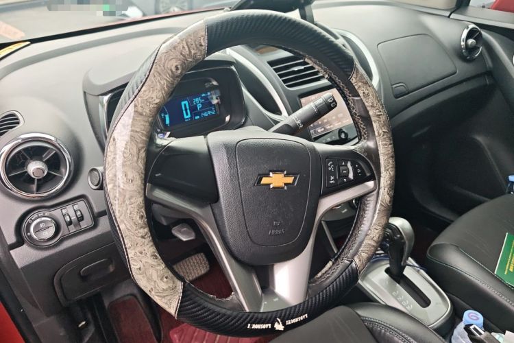 Used Chevrolet Trax 2014 1.4T Automatic Two-Wheel Drive Luxury Model Steering Wheel