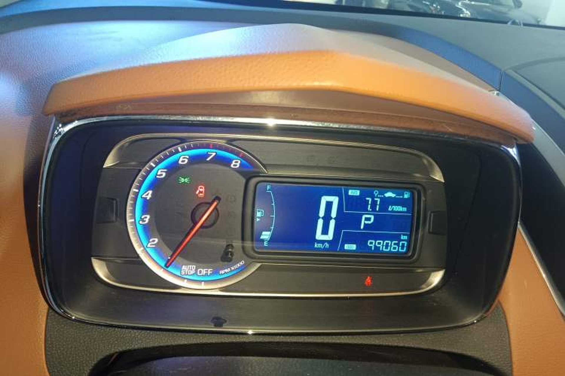 Used Chevrolet Trax 2016 1.4T Automatic Two-Wheel Drive Comfort Version with Sunroof Instrument Cluster
