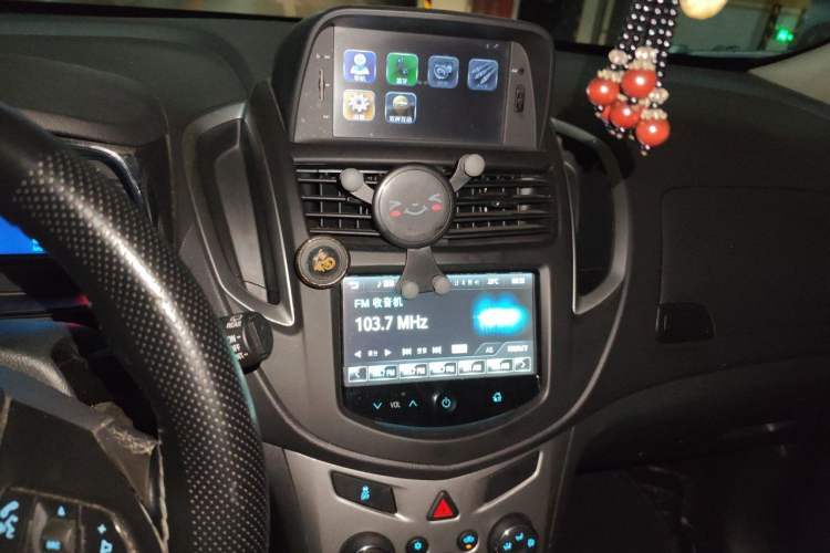 Used Chevrolet Trax 2016 1.4T Automatic Two-Wheel Drive Luxury Version Audio And AC Panel
