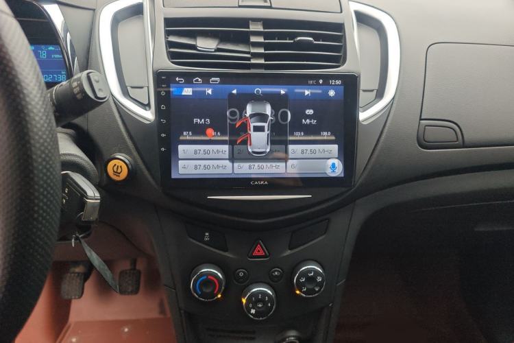 Used Chevrolet Trax 2016 1.4T Manual Two-Wheel Drive Comfort Version with Sunroof Audio And AC Panel