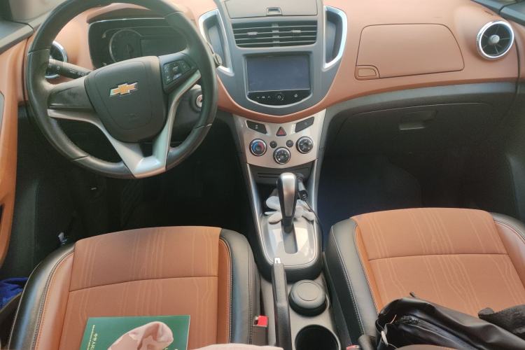 Used Chevrolet Trax 2016 1.4T Automatic Two-Wheel Drive Luxury Version Center Console