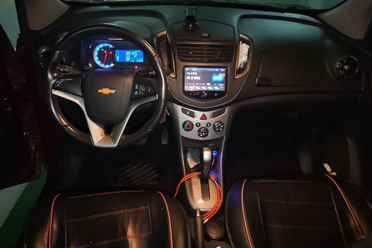 Used Chevrolet Trax 2016 1.4T Automatic Two-Wheel Drive Luxury Version Center Console