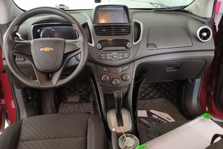 Used Chevrolet Trax 2016 1.4T Automatic Two-Wheel Drive Comfort Version with Sunroof Center Console