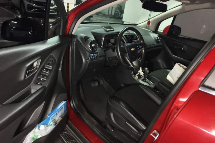 Used Chevrolet Trax 2016 1.4T Automatic Two-Wheel Drive Luxury Version Driver Seat