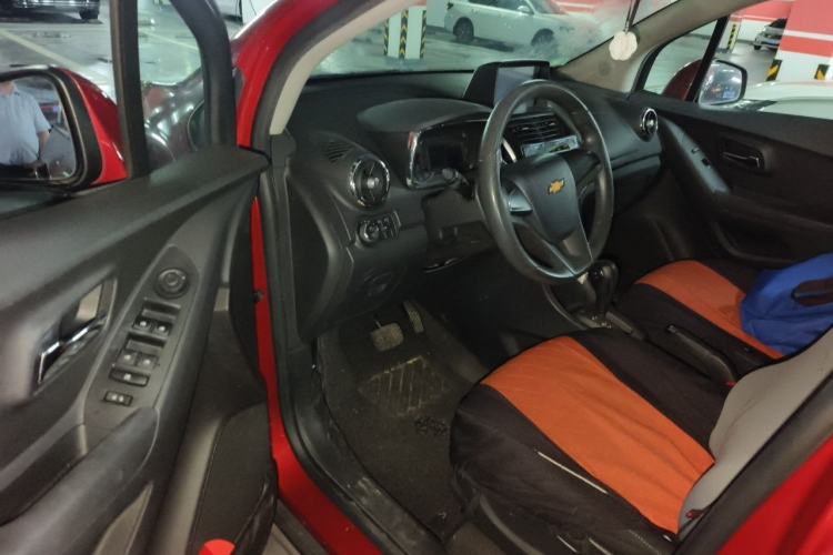 Used Chevrolet Trax 2016 1.4T Automatic Two-Wheel Drive Comfort Version with Sunroof Driver Seat