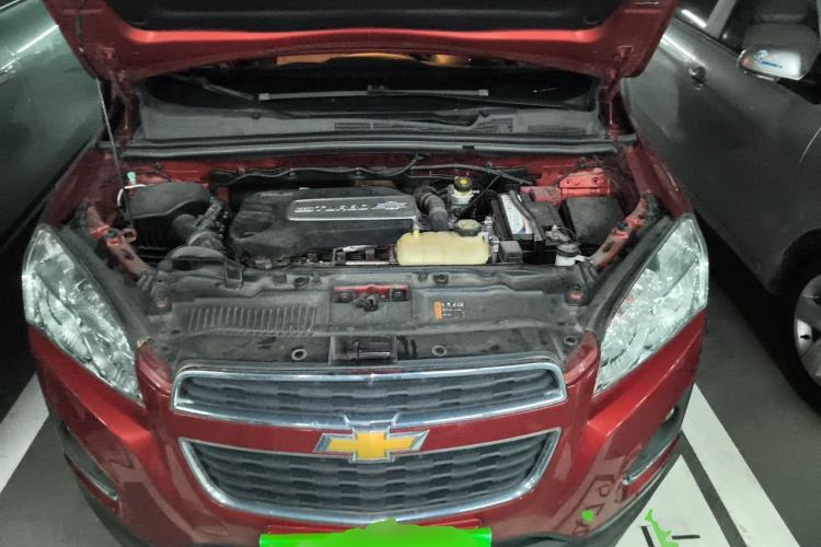 Used Chevrolet Trax 2016 1.4T Automatic Two-Wheel Drive Comfort Version with Sunroof Engine Bay