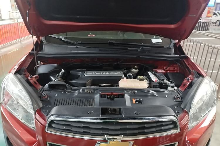 Used Chevrolet Trax 2016 1.4T Automatic Two-Wheel Drive Comfort Version with Sunroof Engine Bay