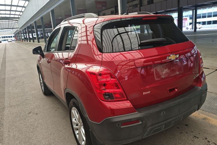 Used Chevrolet Trax 2016 1.4T Automatic Two-Wheel Drive Comfort Version with Sunroof Exterior 2