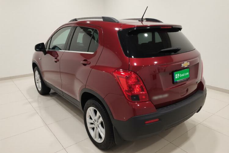 Used Chevrolet Trax 2016 1.4T Manual Two-Wheel Drive Comfort Version with Sunroof Exterior 2