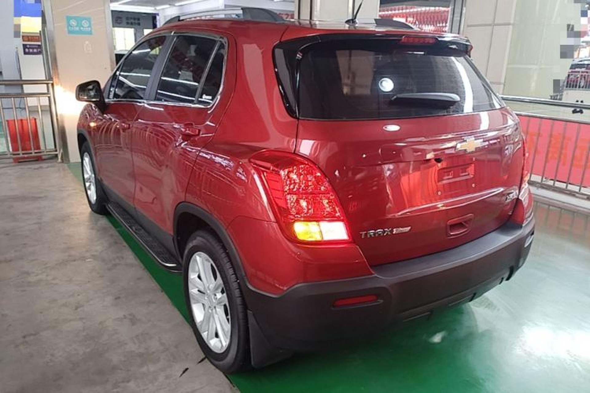 Used Chevrolet Trax 2016 1.4T Automatic Two-Wheel Drive Comfort Version with Sunroof Exterior 2