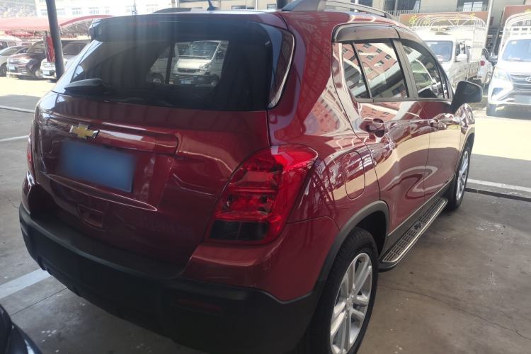 Used Chevrolet Trax 2016 1.4T Manual Two-Wheel Drive Comfort Version with Sunroof Exterior 3