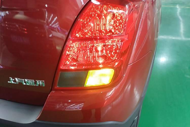 Used Chevrolet Trax 2016 1.4T Automatic Two-Wheel Drive Comfort Version with Sunroof Exterior 3