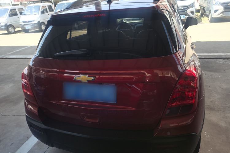 Used Chevrolet Trax 2016 1.4T Manual Two-Wheel Drive Comfort Version with Sunroof Exterior 4