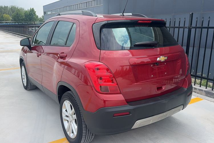 Used Chevrolet Trax 2016 1.4T Manual Two-Wheel Drive Comfort Version with Sunroof Exterior 5