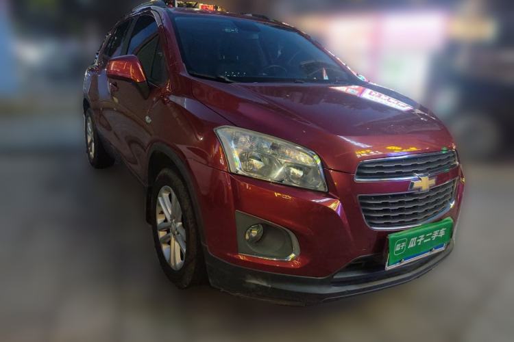 Used Chevrolet Trax 2016 1.4T Automatic Two-Wheel Drive Comfort Version with Sunroof Front Right 45 Deg