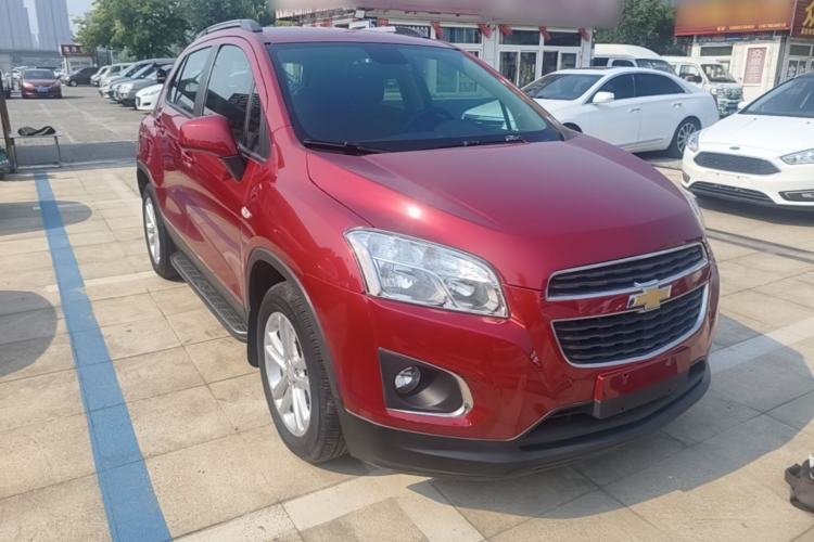 Used Chevrolet Trax 2016 1.4T Automatic Two-Wheel Drive Comfort Version with Sunroof Front Right 45 Deg