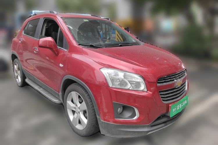 Used Chevrolet Trax 2016 1.4T Automatic Two-Wheel Drive Luxury Version Front Right 45 Deg