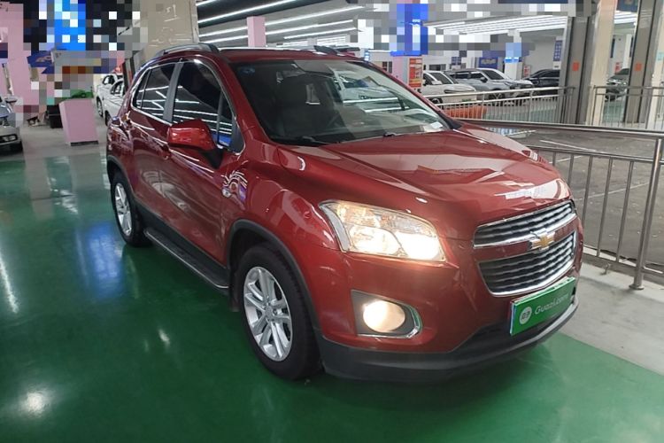 Used Chevrolet Trax 2016 1.4T Automatic Two-Wheel Drive Comfort Version with Sunroof Front Right 45 Deg