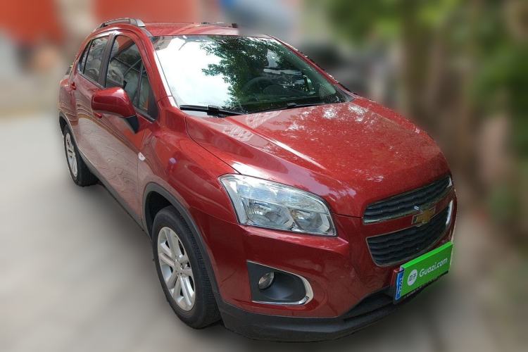 Used Chevrolet Trax 2016 1.4T Automatic Two-Wheel Drive Comfort Version with Sunroof Front Right 45 Deg