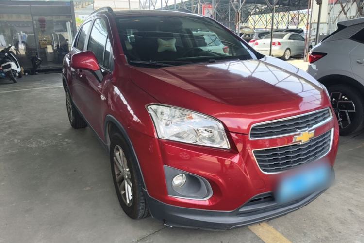 Used Chevrolet Trax 2016 1.4T Automatic Two-Wheel Drive Comfort Version with Sunroof Front Right 45 Deg