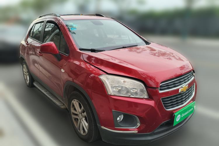 Used Chevrolet Trax 2016 1.4T Manual Two-Wheel Drive Comfort Version with Sunroof Front Right 45 Deg