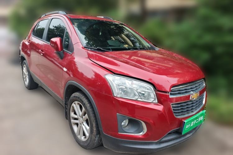 Used Chevrolet Trax 2016 1.4T Automatic Two-Wheel Drive Comfort Version with Sunroof Front Right 45 Deg