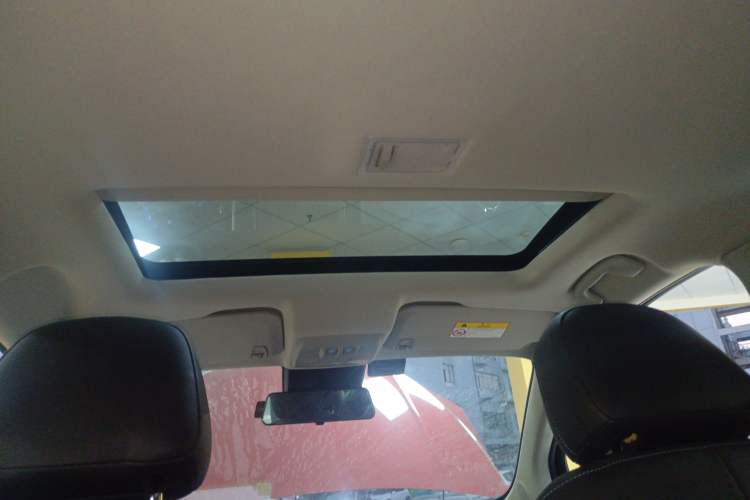 Used Chevrolet Trax 2016 1.4T Automatic Two-Wheel Drive Luxury Version Headliner
