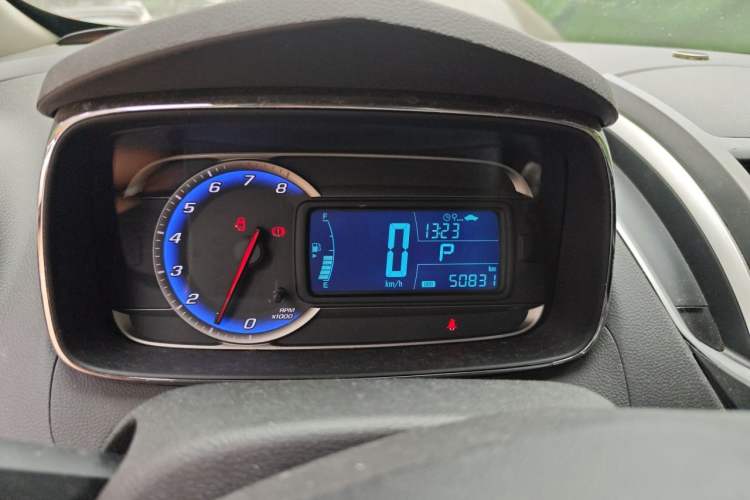 Used Chevrolet Trax 2016 1.4T Automatic Two-Wheel Drive Comfort Version with Sunroof Instrument Cluster