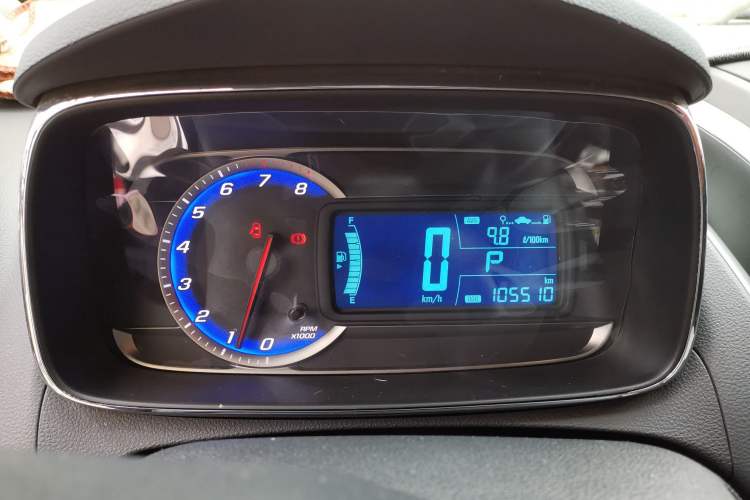 Used Chevrolet Trax 2016 1.4T Automatic Two-Wheel Drive Comfort Version with Sunroof Instrument Cluster