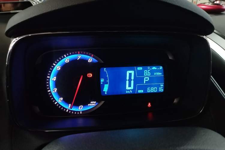 Used Chevrolet Trax 2016 1.4T Automatic Two-Wheel Drive Comfort Version with Sunroof Instrument Cluster