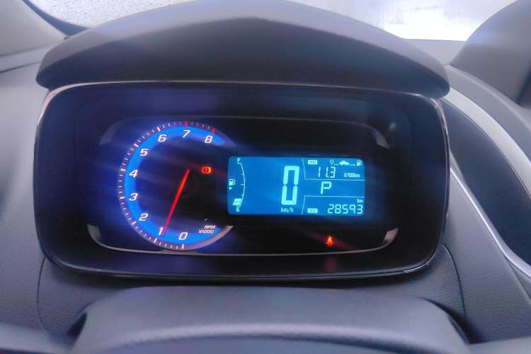 Used Chevrolet Trax 2016 1.4T Automatic Two-Wheel Drive Comfort Version with Sunroof Instrument Cluster
